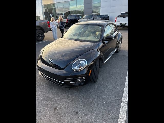 2019 Volkswagen Beetle SE