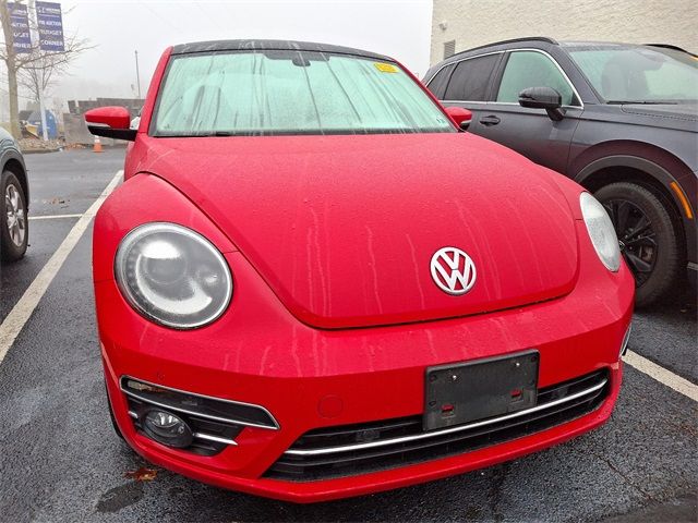 2019 Volkswagen Beetle SE