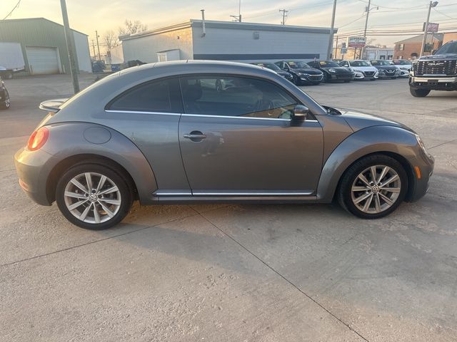 2019 Volkswagen Beetle SE