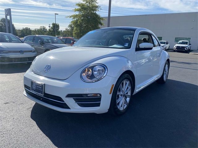 2019 Volkswagen Beetle SE