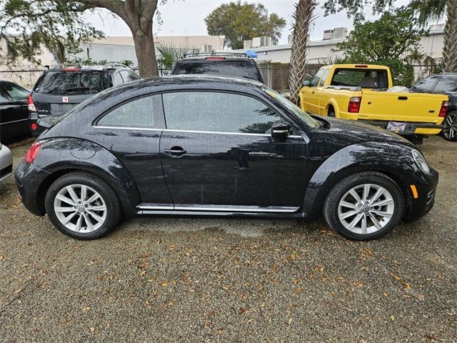 2019 Volkswagen Beetle SE