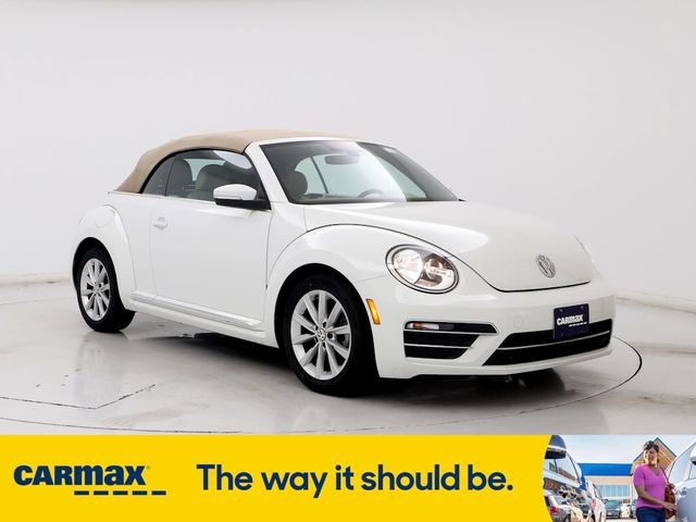 2019 Volkswagen Beetle SE