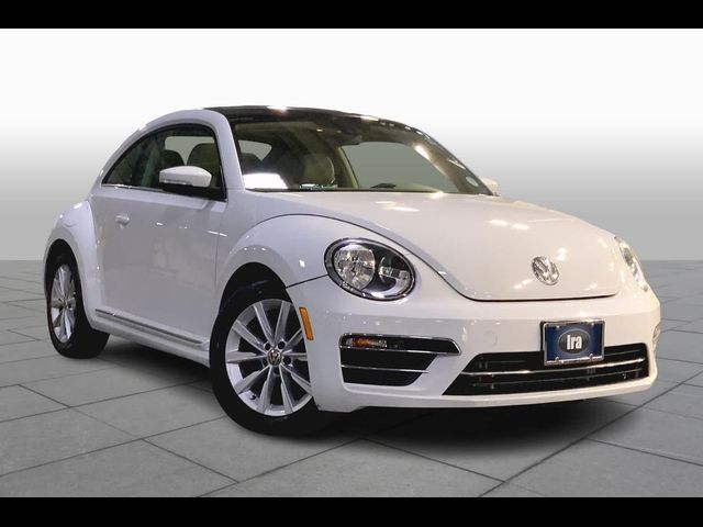 2019 Volkswagen Beetle SE