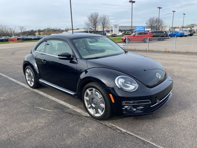 2019 Volkswagen Beetle SE