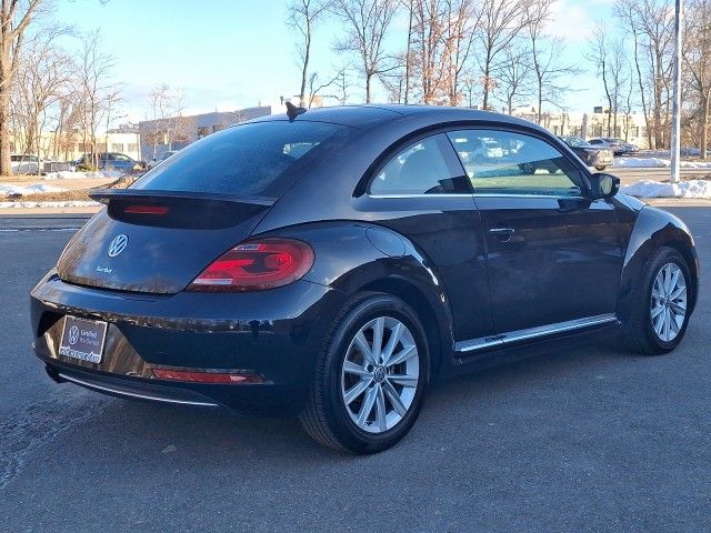 2019 Volkswagen Beetle SE