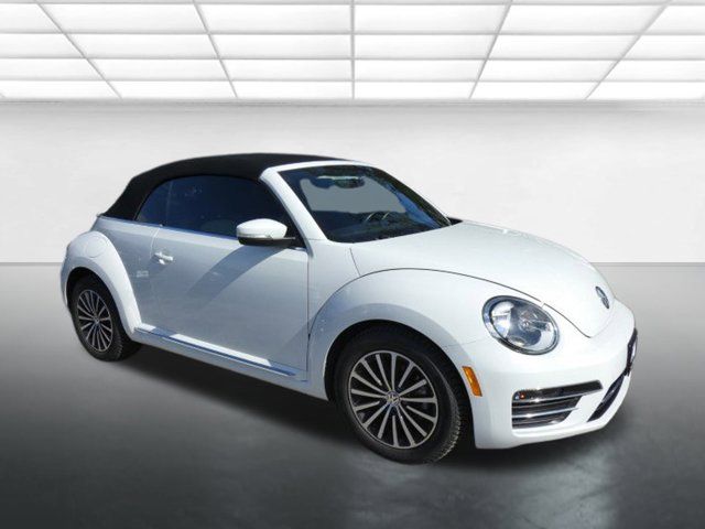 2019 Volkswagen Beetle SE