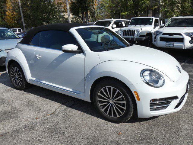 2019 Volkswagen Beetle SE