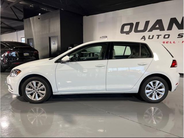 2019 Volkswagen Golf SE