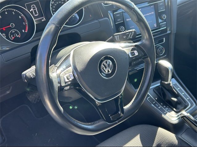 2019 Volkswagen Golf S