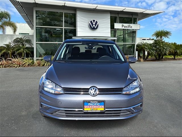 2019 Volkswagen Golf SE