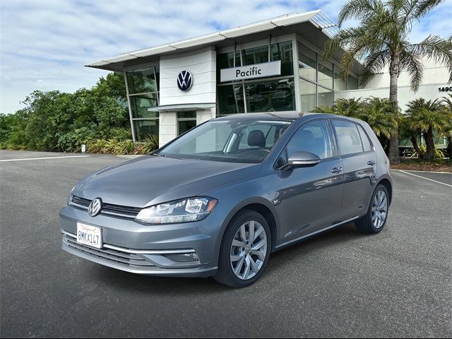 2019 Volkswagen Golf SE