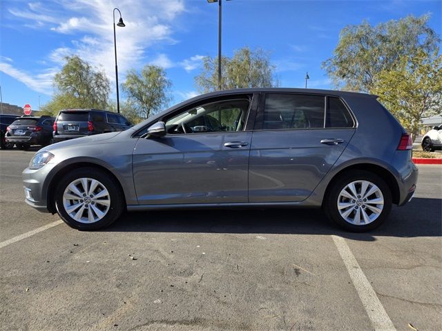 2019 Volkswagen Golf SE