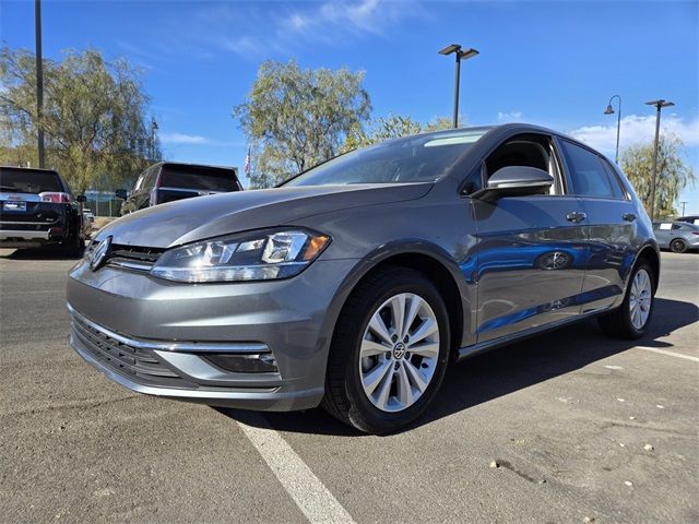 2019 Volkswagen Golf SE