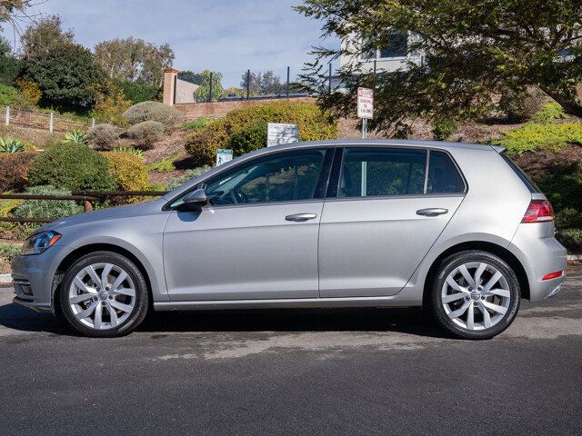 2019 Volkswagen Golf SE