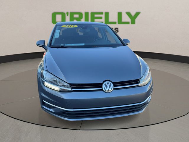 2019 Volkswagen Golf SE