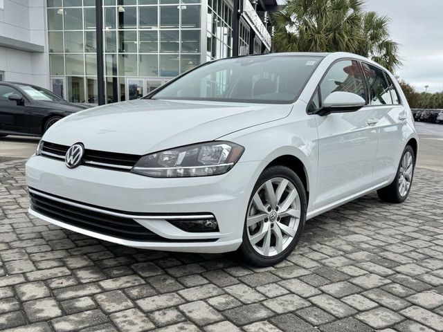 2019 Volkswagen Golf SE