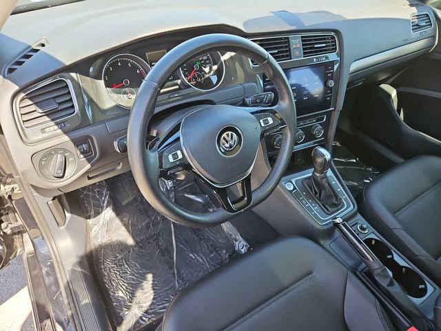 2019 Volkswagen Golf SE