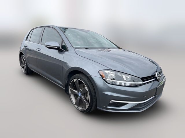 2019 Volkswagen Golf SE