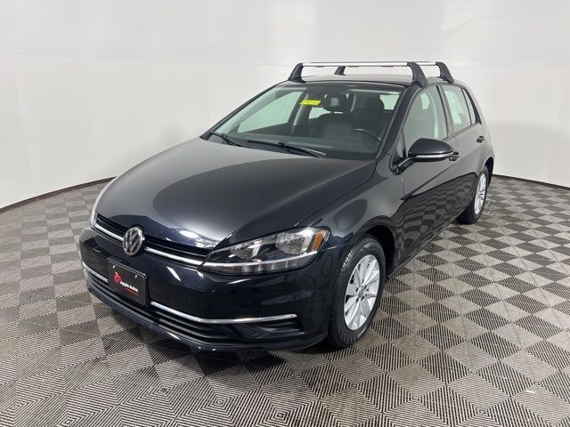 2019 Volkswagen Golf SE