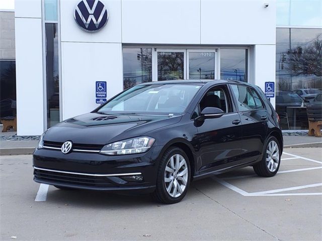 2019 Volkswagen Golf SE