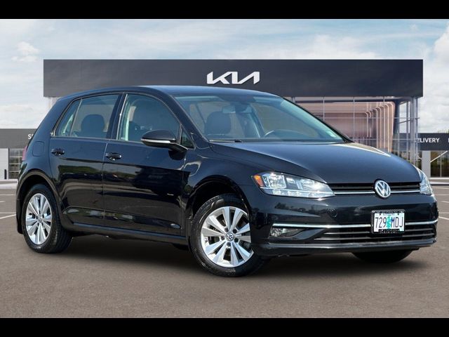 2019 Volkswagen Golf SE