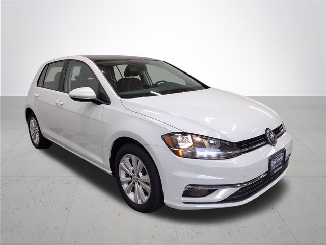 2019 Volkswagen Golf SE