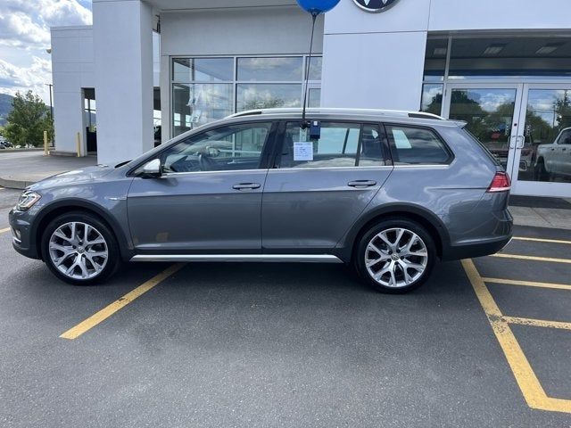 2019 Volkswagen Golf Alltrack SE