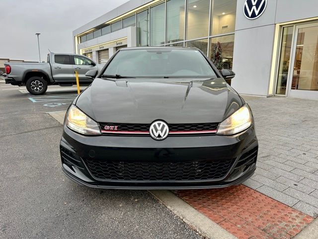 2019 Volkswagen Golf GTI SE