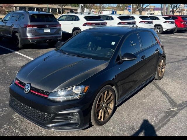 2019 Volkswagen Golf GTI SE