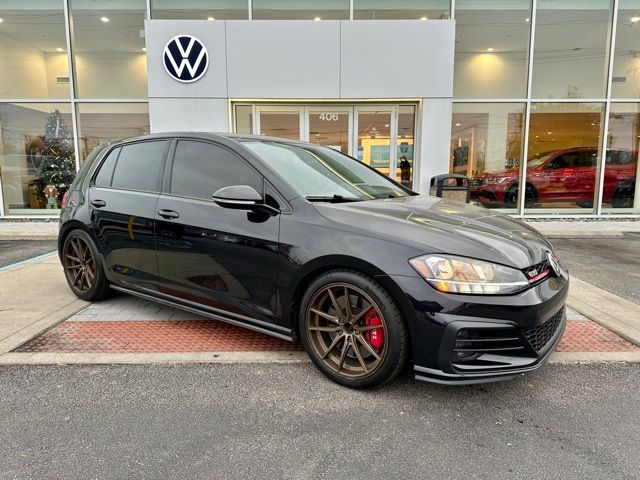 2019 Volkswagen Golf GTI SE