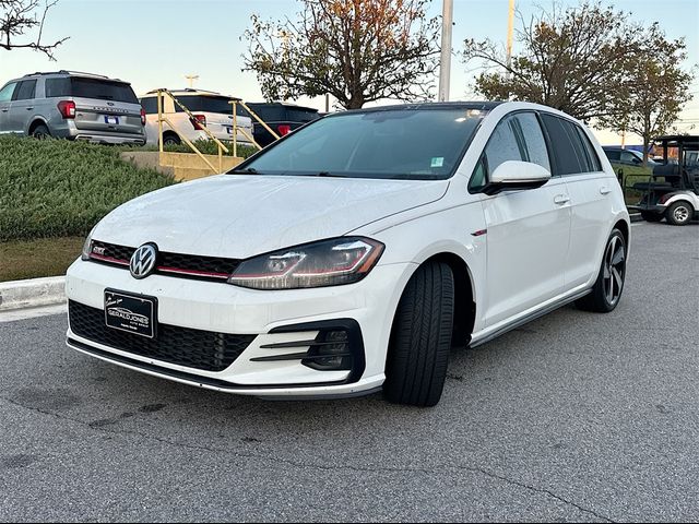 2019 Volkswagen Golf GTI SE