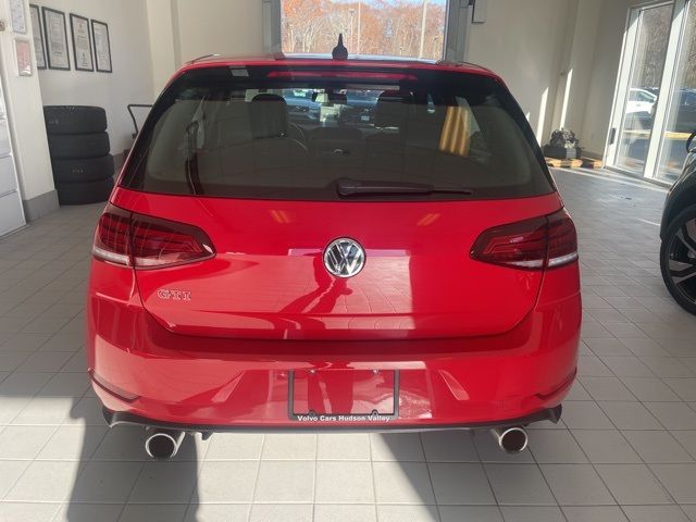 2019 Volkswagen Golf GTI 