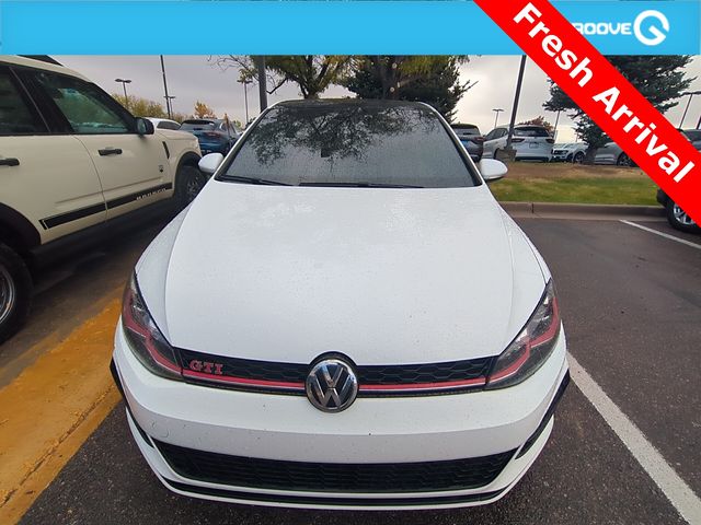 2019 Volkswagen Golf GTI SE