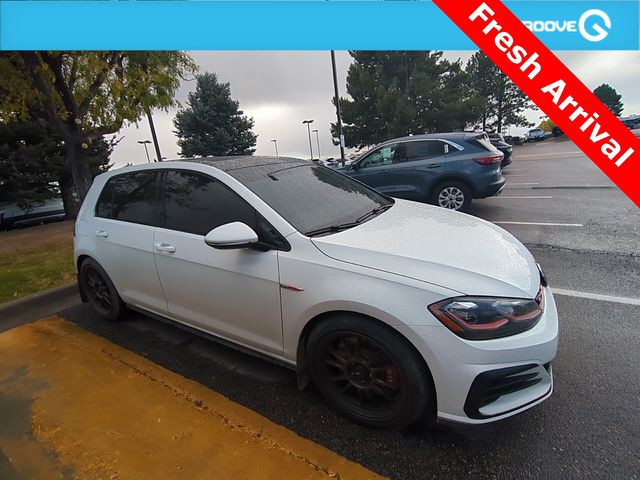 2019 Volkswagen Golf GTI SE