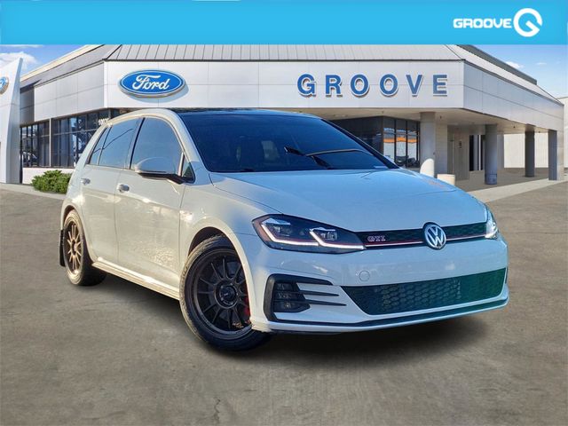 2019 Volkswagen Golf GTI SE