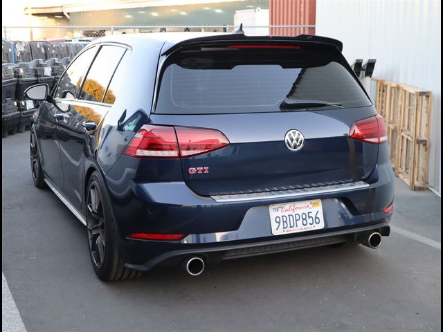 2019 Volkswagen Golf GTI SE