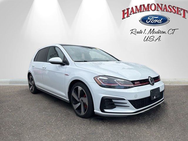 2019 Volkswagen Golf GTI SE