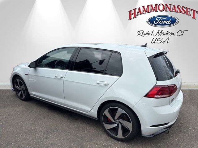 2019 Volkswagen Golf GTI SE