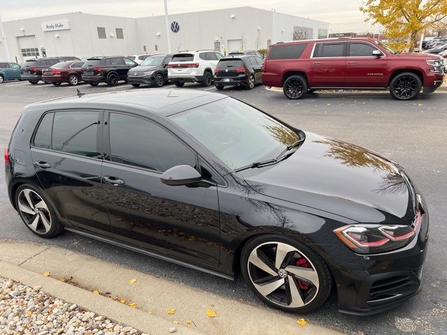 2019 Volkswagen Golf GTI SE