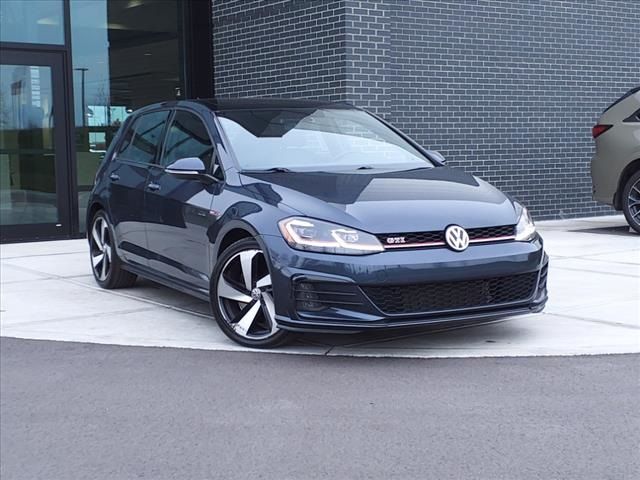 2019 Volkswagen Golf GTI SE