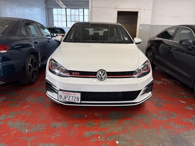 2019 Volkswagen Golf GTI SE