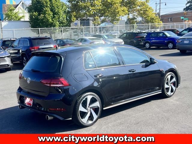 2019 Volkswagen Golf GTI SE