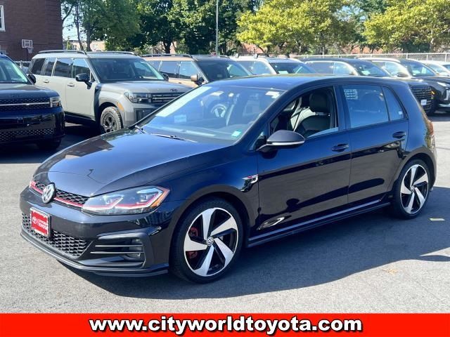 2019 Volkswagen Golf GTI SE