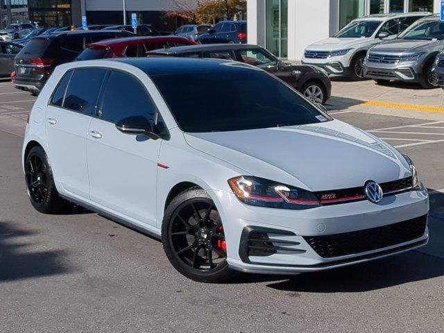 2019 Volkswagen Golf GTI SE