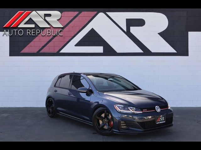 2019 Volkswagen Golf GTI SE