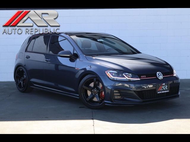 2019 Volkswagen Golf GTI SE