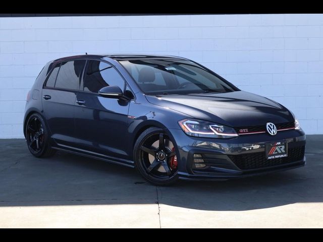 2019 Volkswagen Golf GTI SE