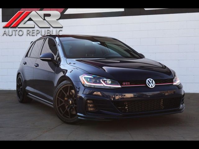 2019 Volkswagen Golf GTI SE