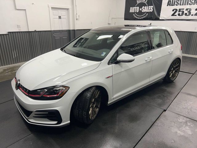 2019 Volkswagen Golf GTI SE