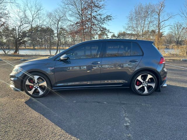 2019 Volkswagen Golf GTI S